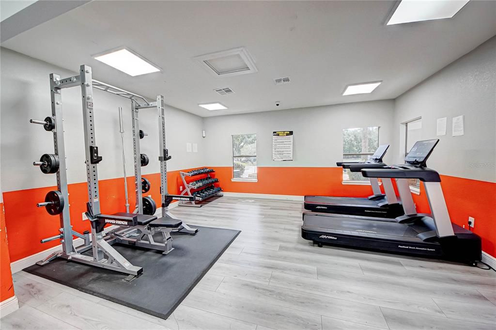 待售: $195,000 (2 贝兹, 2 浴室, 937 平方英尺)