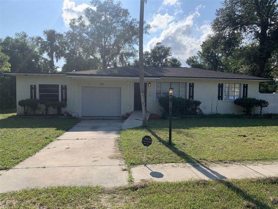 Recently Sold: $210,000 (3 beds, 2 baths, 1362 Square Feet)