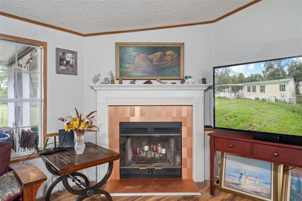 En Venta: $450,000 (4 camas, 2 baños, 2052 Pies cuadrados)