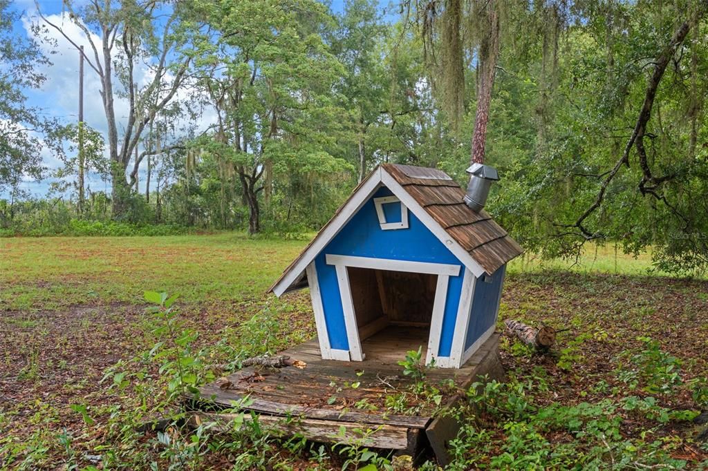 En Venta: $450,000 (4 camas, 2 baños, 2052 Pies cuadrados)