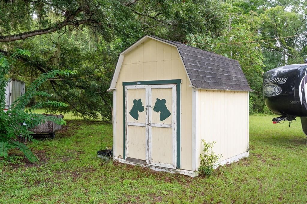 En Venta: $450,000 (4 camas, 2 baños, 2052 Pies cuadrados)