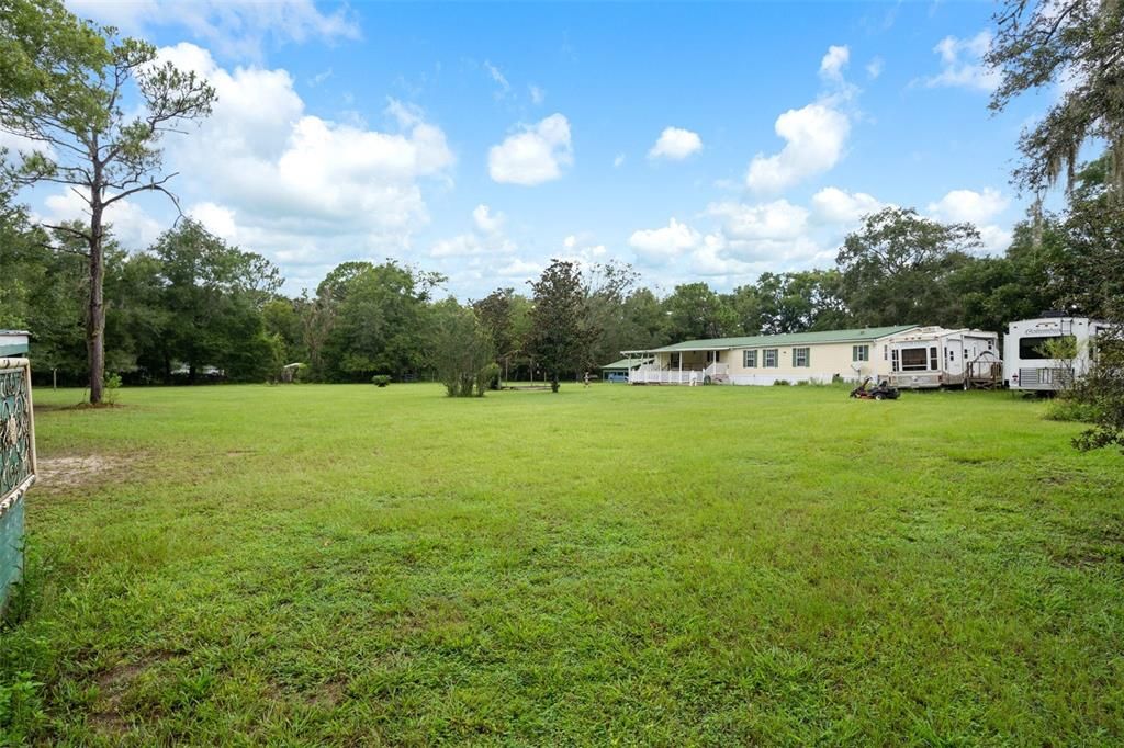 En Venta: $450,000 (4 camas, 2 baños, 2052 Pies cuadrados)