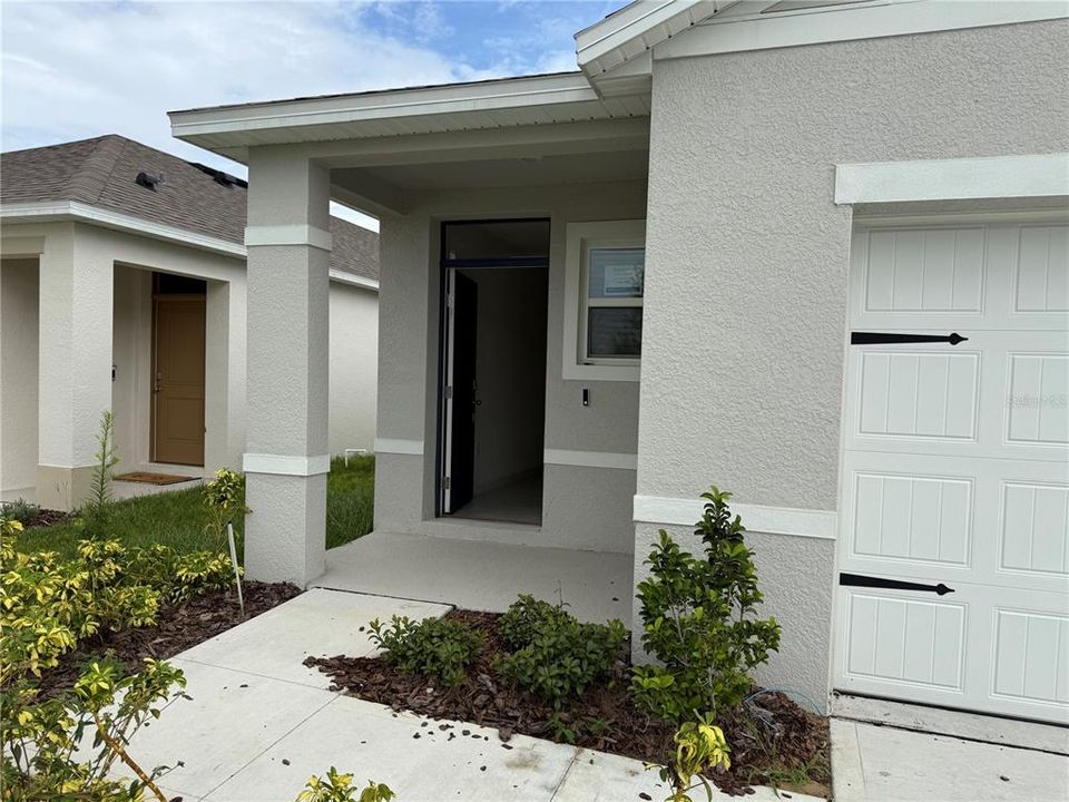 В аренду: $1,800 (4 спален, 2 ванн, 1665 Квадратных фут)