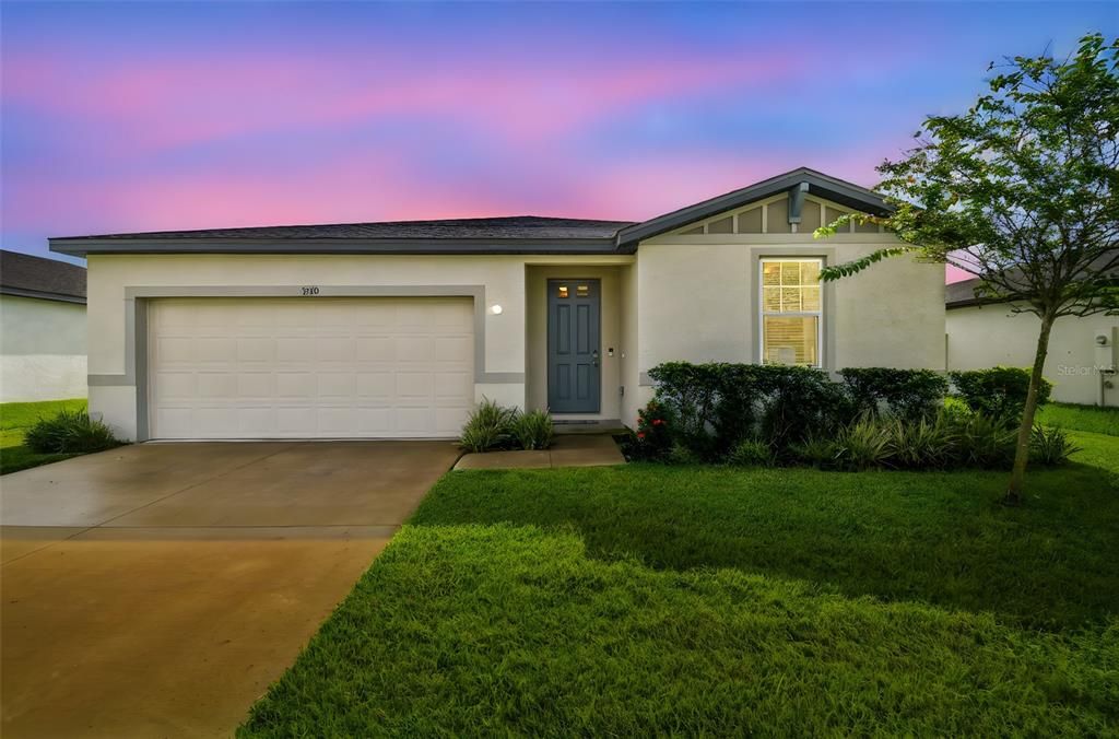 For Sale: $384,900 (4 beds, 2 baths, 1823 Square Feet)