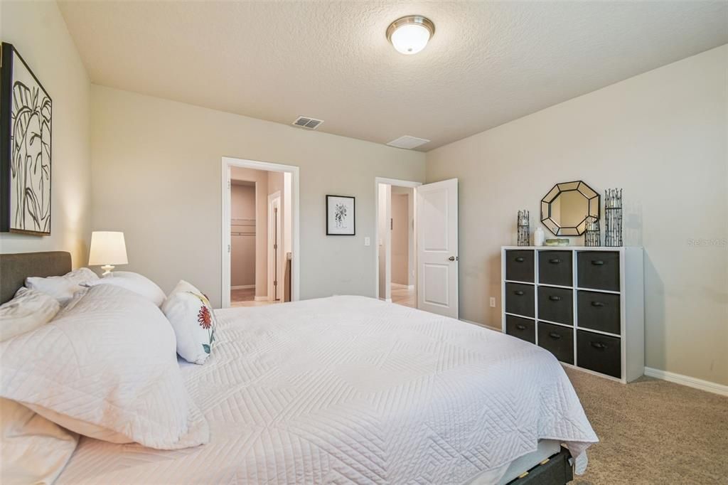 For Sale: $384,900 (4 beds, 2 baths, 1823 Square Feet)