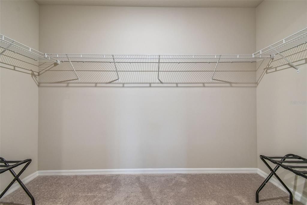 For Sale: $384,900 (4 beds, 2 baths, 1823 Square Feet)