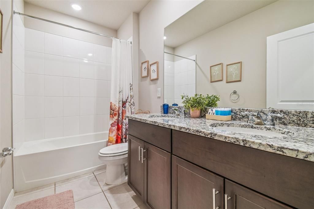 For Sale: $384,900 (4 beds, 2 baths, 1823 Square Feet)