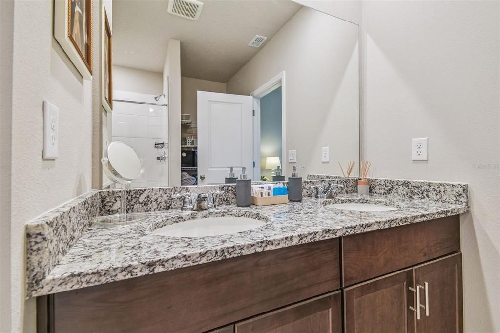 For Sale: $384,900 (4 beds, 2 baths, 1823 Square Feet)