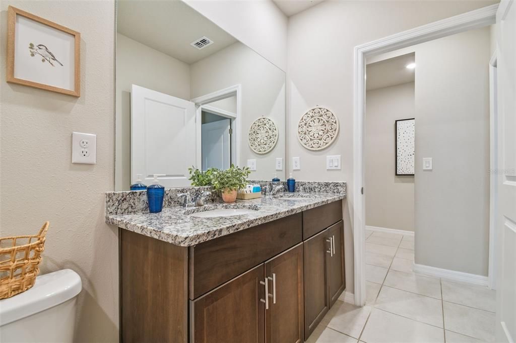 For Sale: $384,900 (4 beds, 2 baths, 1823 Square Feet)