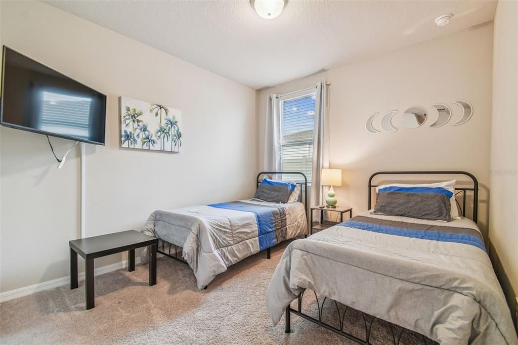 For Sale: $384,900 (4 beds, 2 baths, 1823 Square Feet)