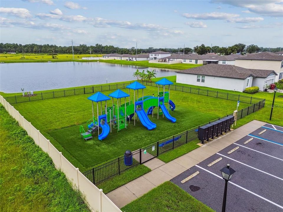 For Sale: $384,900 (4 beds, 2 baths, 1823 Square Feet)