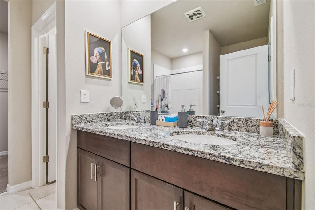 For Sale: $384,900 (4 beds, 2 baths, 1823 Square Feet)