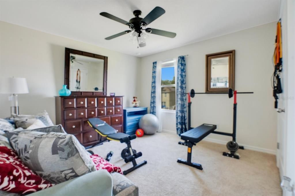 待售: $399,999 (5 贝兹, 3 浴室, 2661 平方英尺)