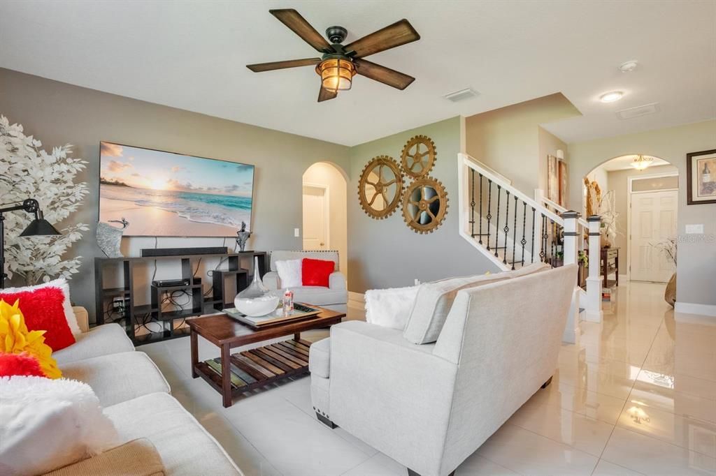 待售: $399,999 (5 贝兹, 3 浴室, 2661 平方英尺)