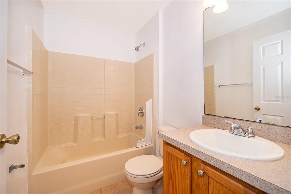 For Sale: $339,900 (4 beds, 2 baths, 1901 Square Feet)
