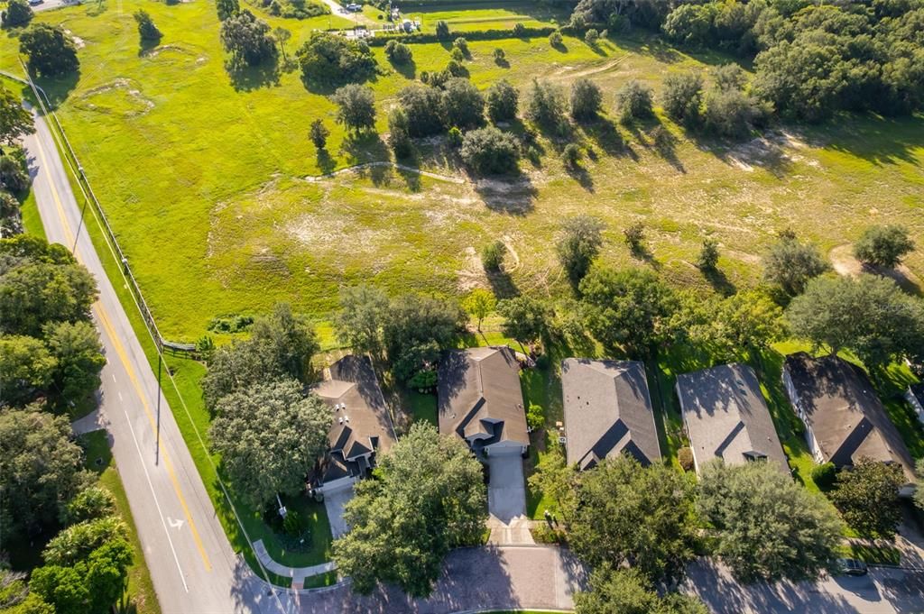 For Sale: $339,900 (4 beds, 2 baths, 1901 Square Feet)