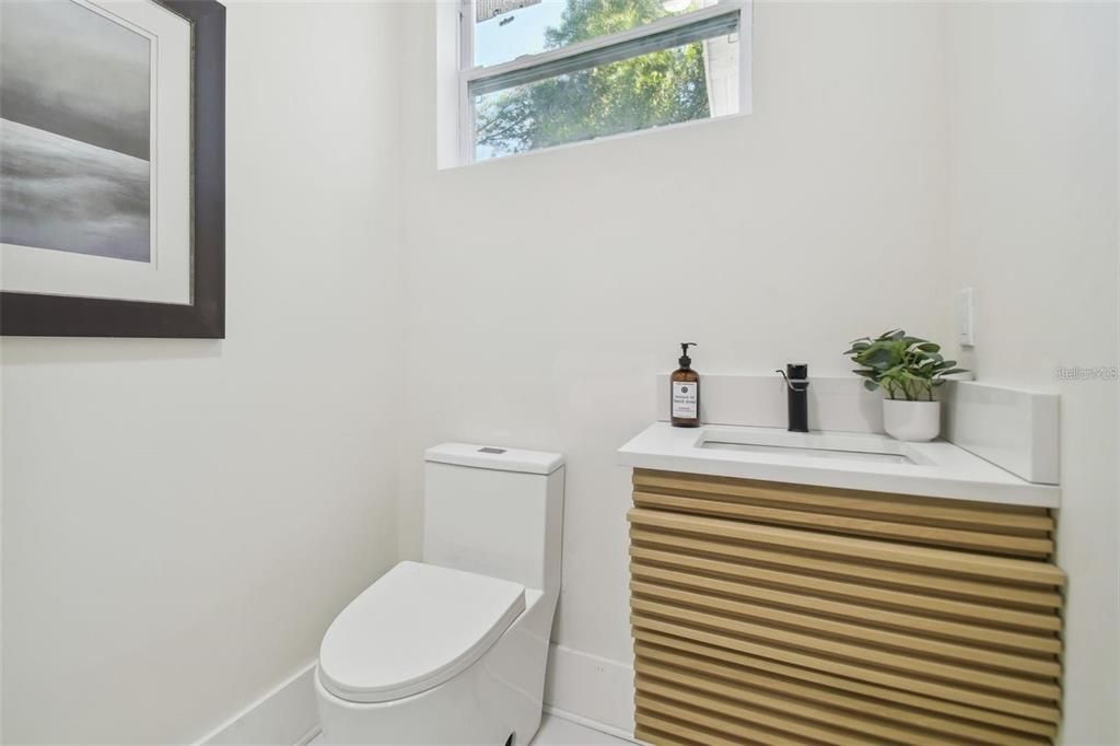 На продажу: $715,000 (4 спален, 4 ванн, 2471 Квадратных фут)