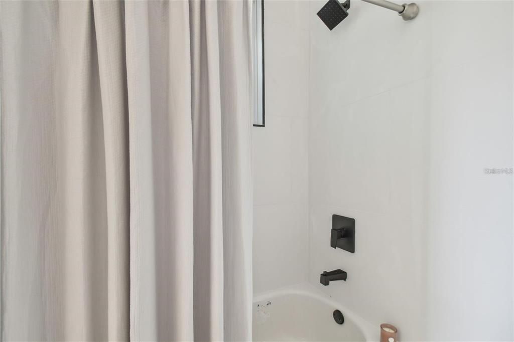 На продажу: $715,000 (4 спален, 4 ванн, 2471 Квадратных фут)