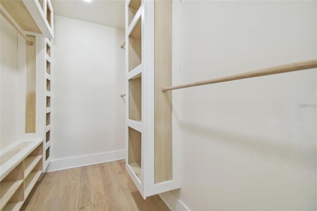 На продажу: $715,000 (4 спален, 4 ванн, 2471 Квадратных фут)