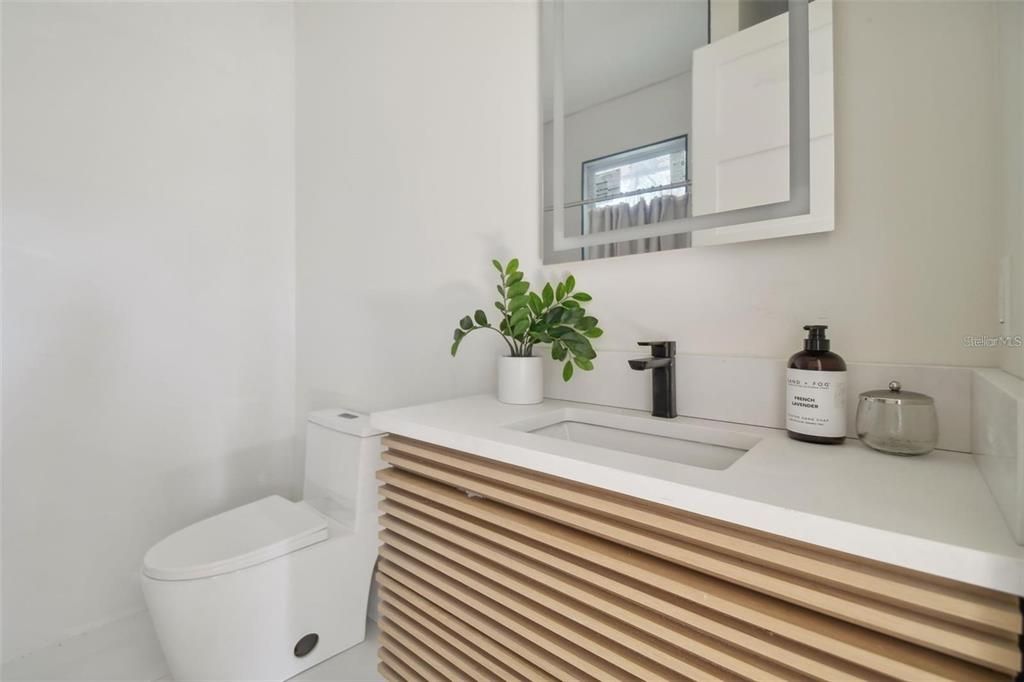 На продажу: $715,000 (4 спален, 4 ванн, 2471 Квадратных фут)