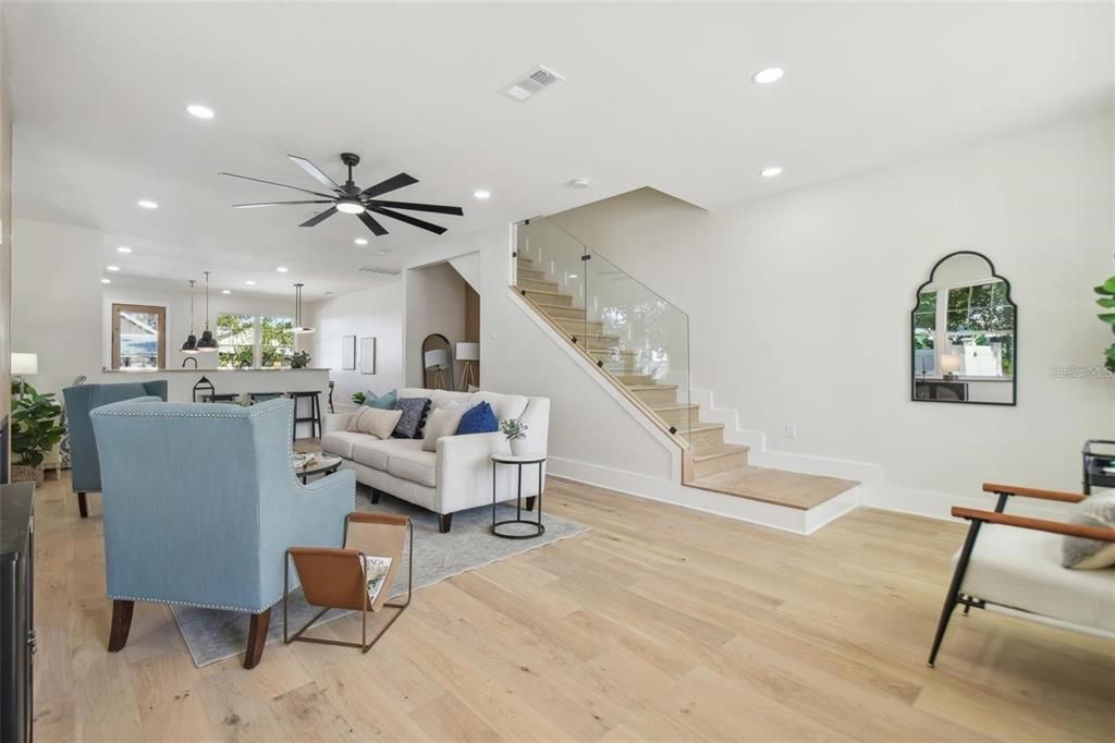 На продажу: $715,000 (4 спален, 4 ванн, 2471 Квадратных фут)