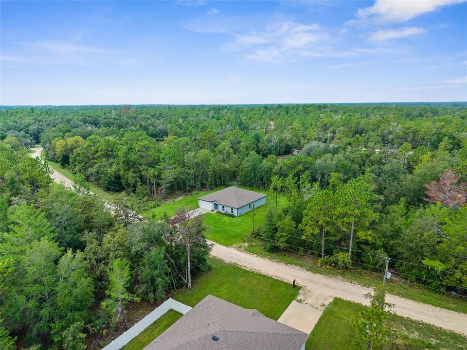 合同活跃: $324,900 (4 贝兹, 2 浴室, 1867 平方英尺)