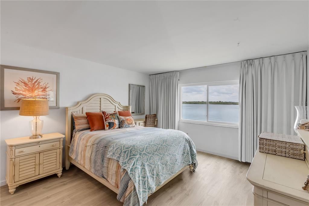 En Venta: $340,000 (3 camas, 2 baños, 1495 Pies cuadrados)