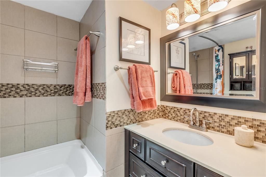 En Venta: $340,000 (3 camas, 2 baños, 1495 Pies cuadrados)