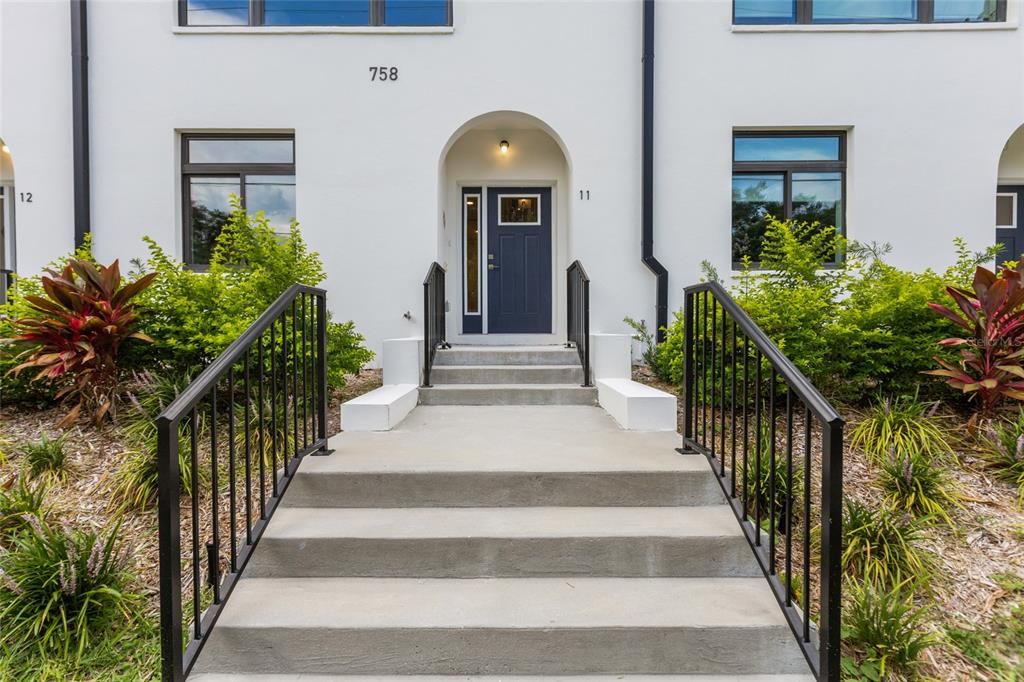 En Renta: $5,650 (3 camas, 3 baños, 2280 Pies cuadrados)