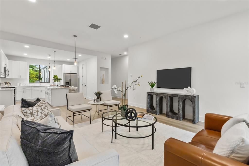 En Renta: $5,650 (3 camas, 3 baños, 2280 Pies cuadrados)