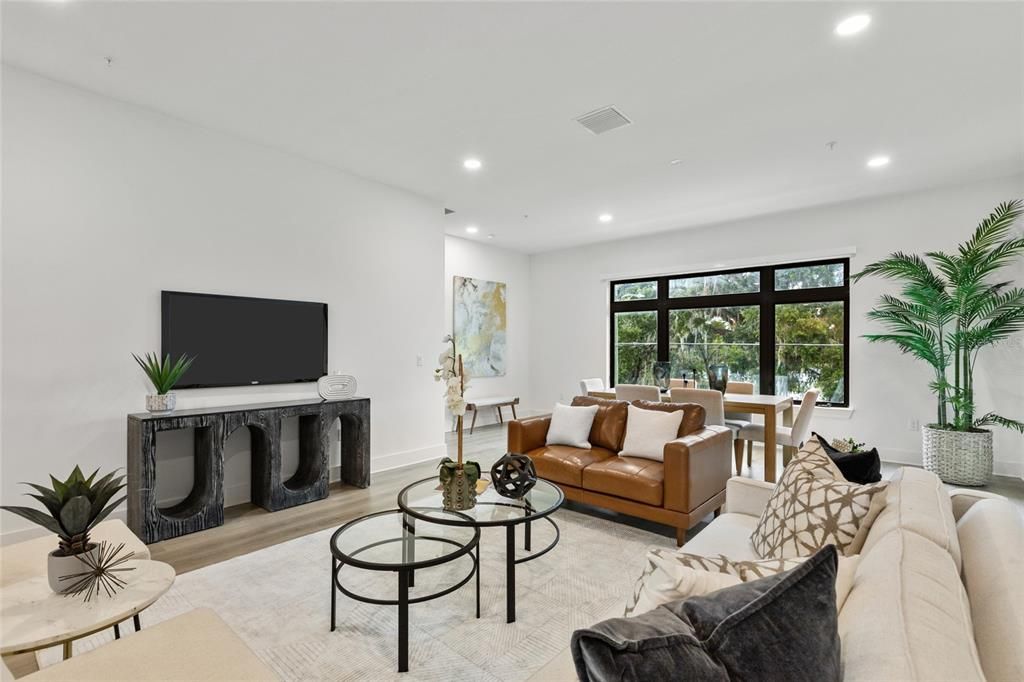 En Renta: $5,650 (3 camas, 3 baños, 2280 Pies cuadrados)