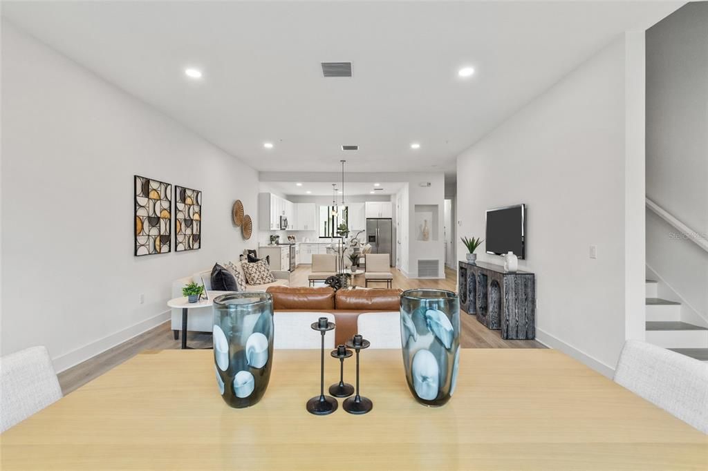 En Renta: $5,650 (3 camas, 3 baños, 2280 Pies cuadrados)