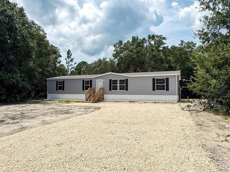 For Sale: $224,900 (4 beds, 2 baths, 1813 Square Feet)