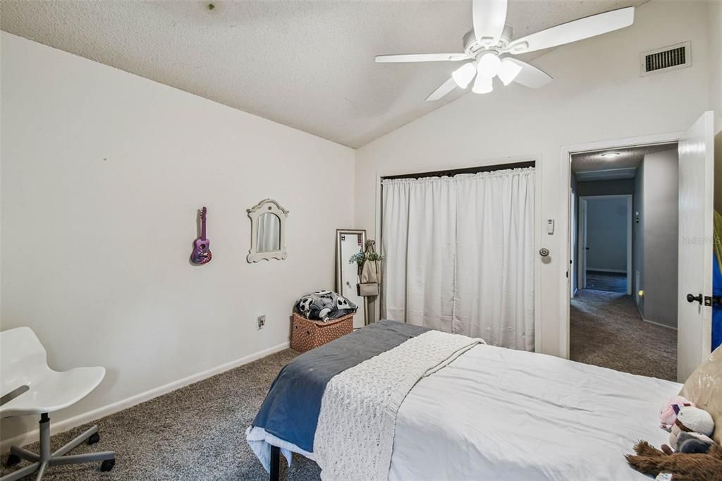 На продажу: $575,000 (4 спален, 2 ванн, 2413 Квадратных фут)