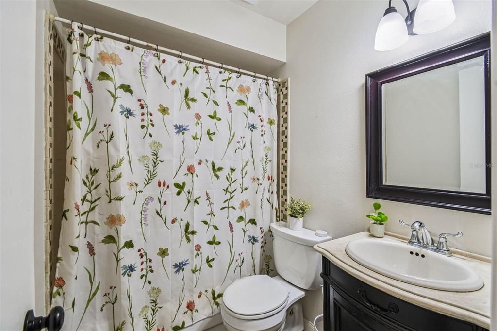 На продажу: $575,000 (4 спален, 2 ванн, 2413 Квадратных фут)