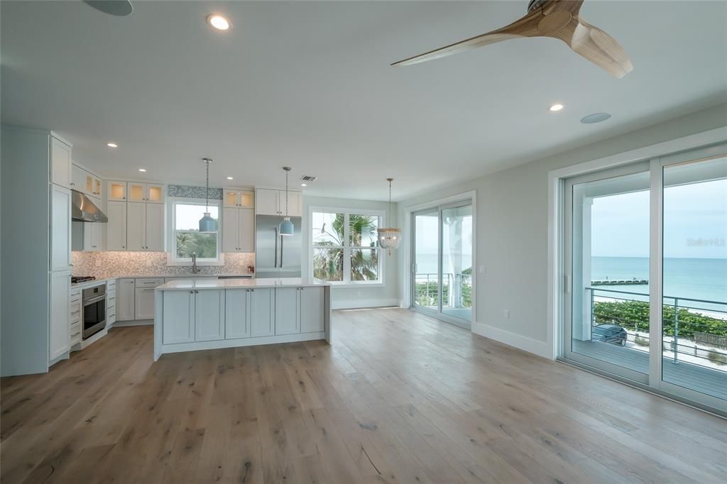 For Sale: $1,106,000 (0.13 acres)