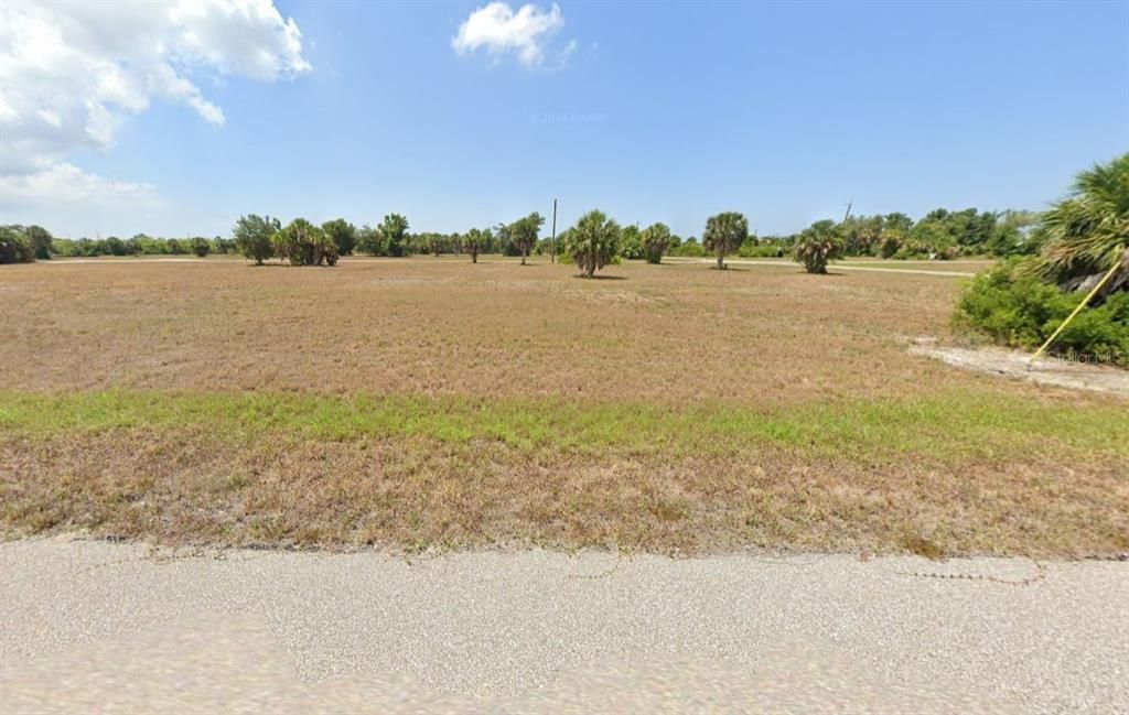 Activo con contrato: $16,500 (0.17 acres)