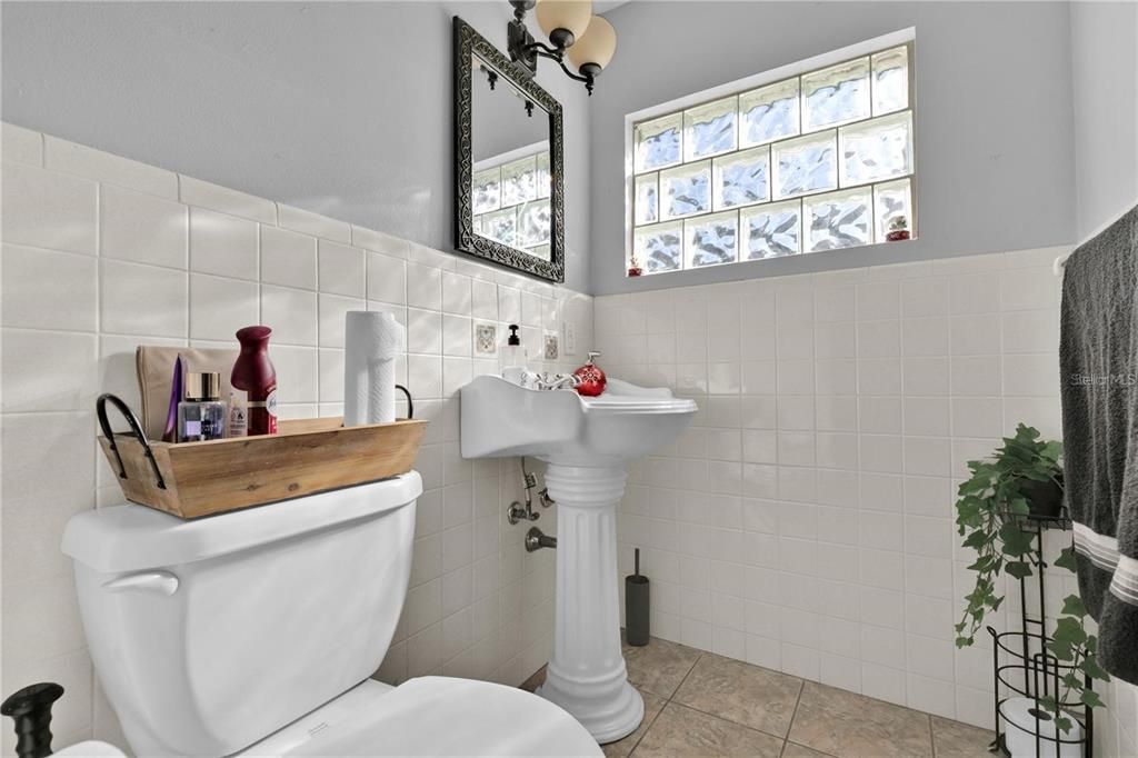 待售: $485,000 (4 贝兹, 2 浴室, 2226 平方英尺)