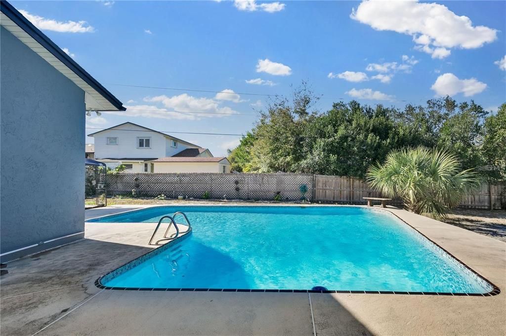 待售: $485,000 (4 贝兹, 2 浴室, 2226 平方英尺)