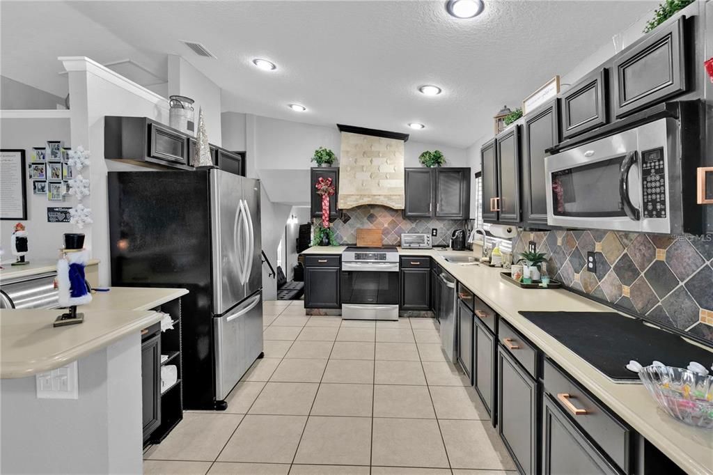 待售: $485,000 (4 贝兹, 2 浴室, 2226 平方英尺)