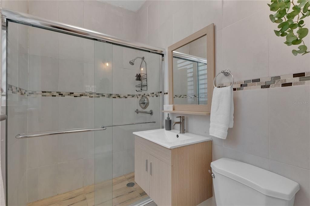 Active With Contract: $615,000 (9 beds, 5 baths, 3600 Square Feet)