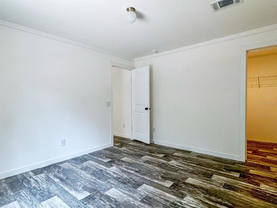 En Venta: $249,900 (4 camas, 2 baños, 1813 Pies cuadrados)