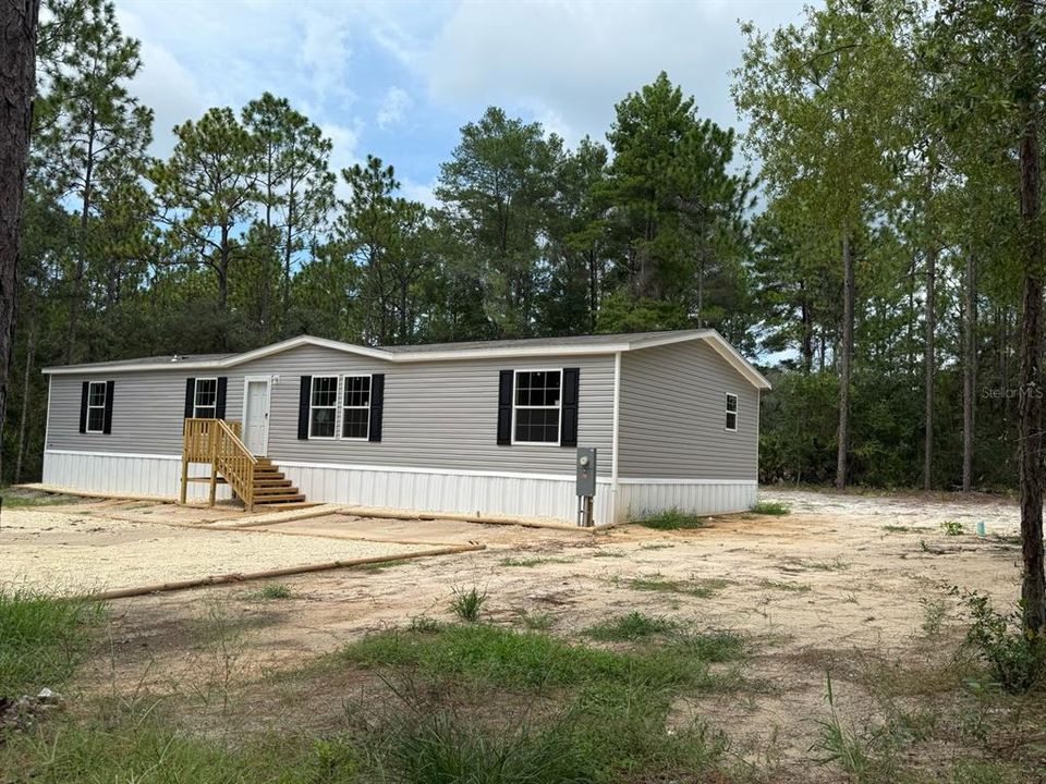 На продажу: $249,900 (4 спален, 2 ванн, 1813 Квадратных фут)