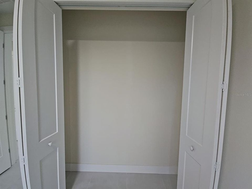 For Sale: $359,000 (4 beds, 2 baths, 1674 Square Feet)