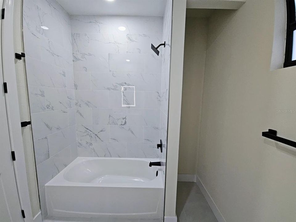 For Sale: $359,000 (4 beds, 2 baths, 1674 Square Feet)