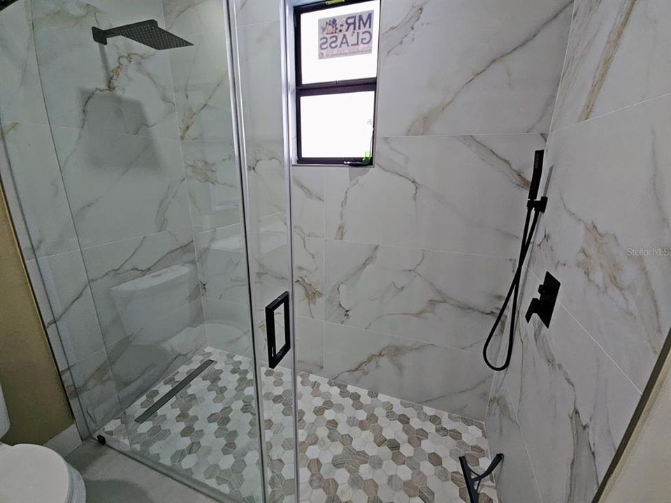 For Sale: $359,000 (4 beds, 2 baths, 1674 Square Feet)