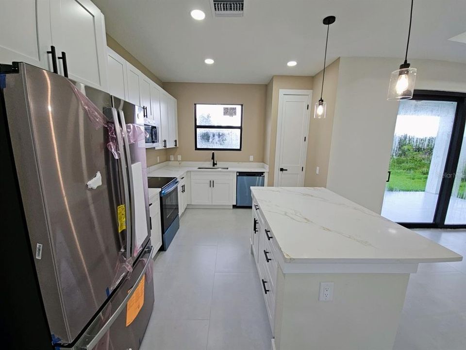 For Sale: $359,000 (4 beds, 2 baths, 1674 Square Feet)