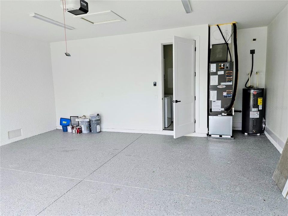 For Sale: $359,000 (4 beds, 2 baths, 1674 Square Feet)