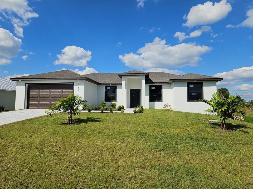 For Sale: $359,000 (4 beds, 2 baths, 1674 Square Feet)