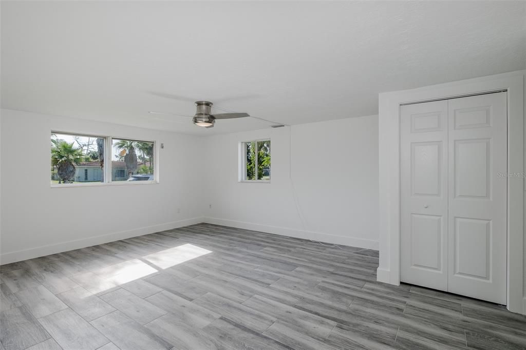 На продажу: $449,900 (2 спален, 2 ванн, 1480 Квадратных фут)